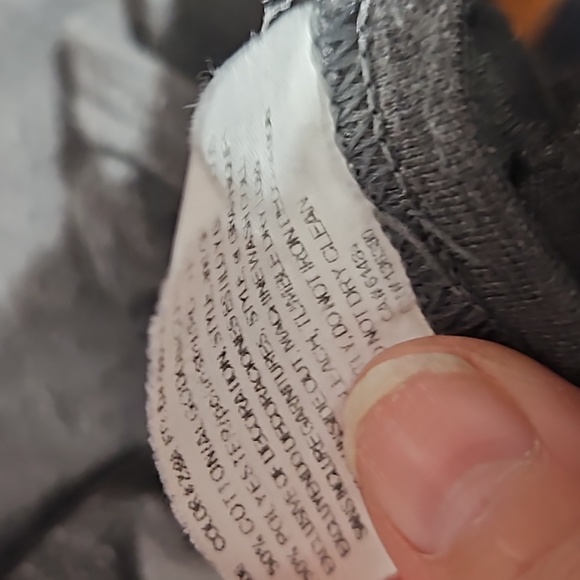 MLB DETROIT TIGERS TSHIRT - Picture 3 of 4